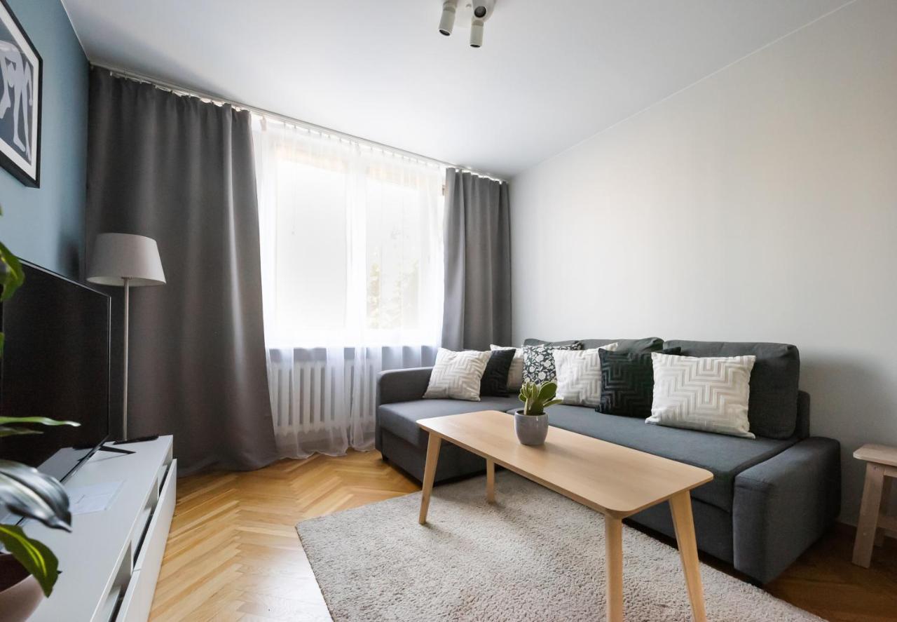 Nowogrodzka Grey Apartment وارسو المظهر الخارجي الصورة