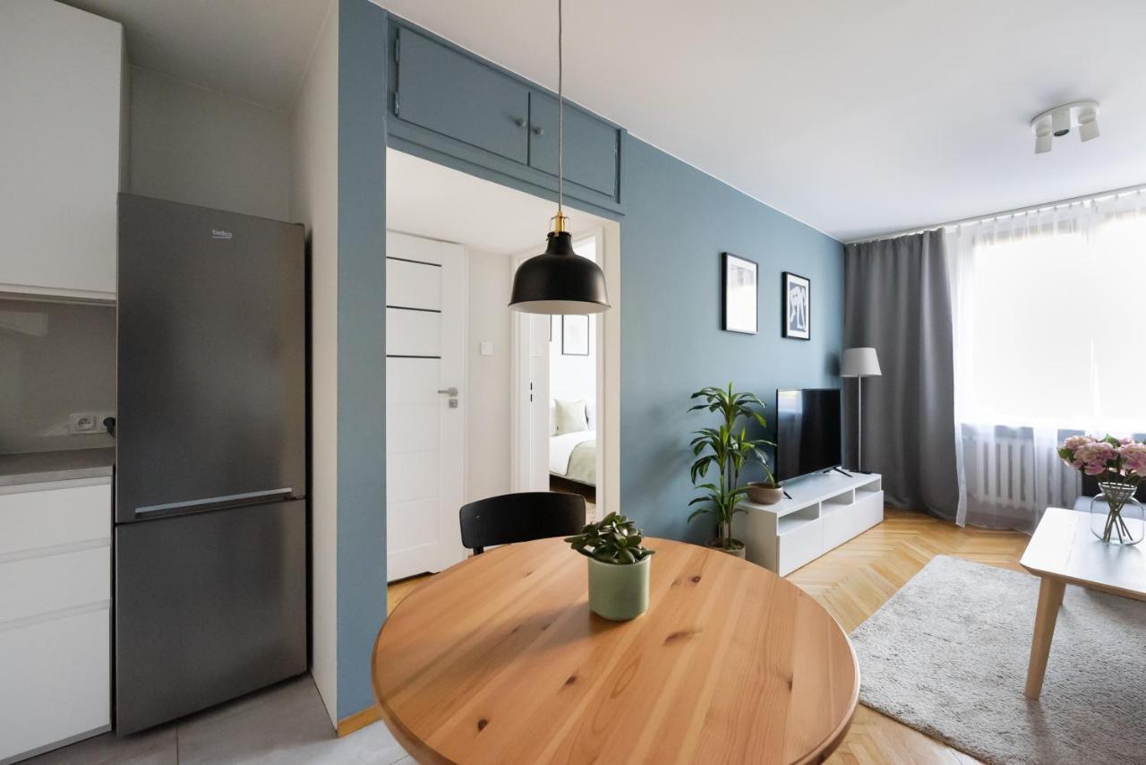 Nowogrodzka Grey Apartment وارسو المظهر الخارجي الصورة
